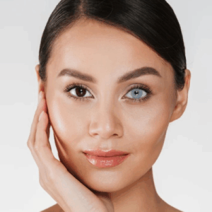 Entdecke die Ocean Kontaktlinsen von Opticcolors für intensiv strahlend blaue Augen. Natürlich, bequem & hochwertig – perfekt für jeden Look. Jetzt 10% sparen mit Code Ella!