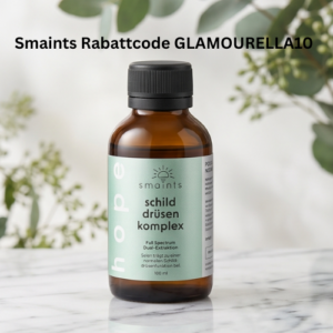 Smaints Rabattcode Glamourella10 Schilddrüsen Komplex und Vitalpilze für mehr Wohlbefinden Entdecke meine Smaints Erfahrungen mit Mushroom Coffee & Schilddrüsen Komplex! Erfahre alles über Vitalpilze wie Lions Mane. Spare 10% mit Glamourella10